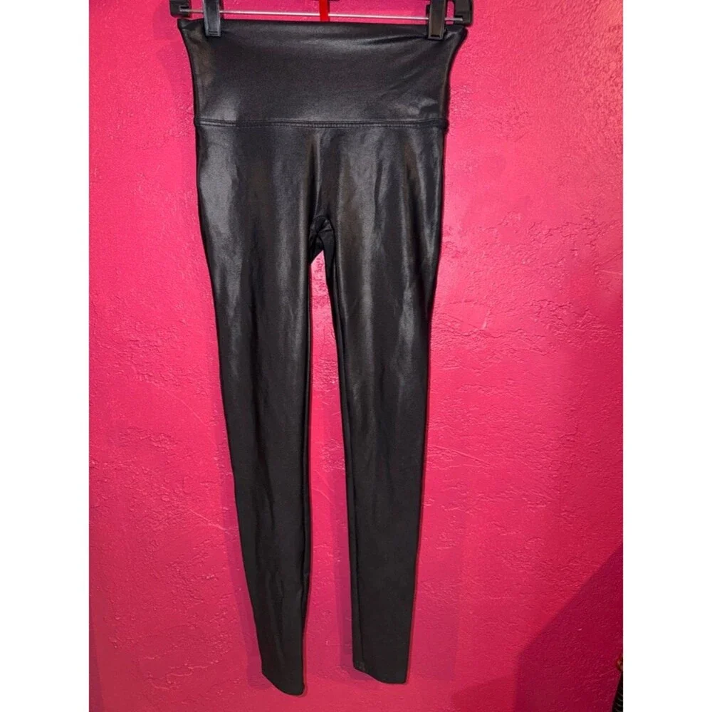 Spanx faux leather legging. Sz M. Punk, rock and roll, moto, Bikercore, goth